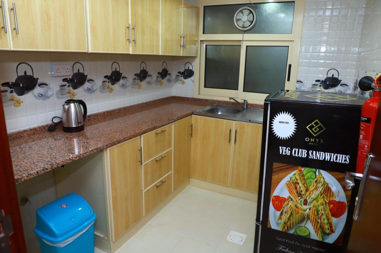 Onyx Hotel Apartments - Maha Hospitality Group Ajman Buitenkant foto